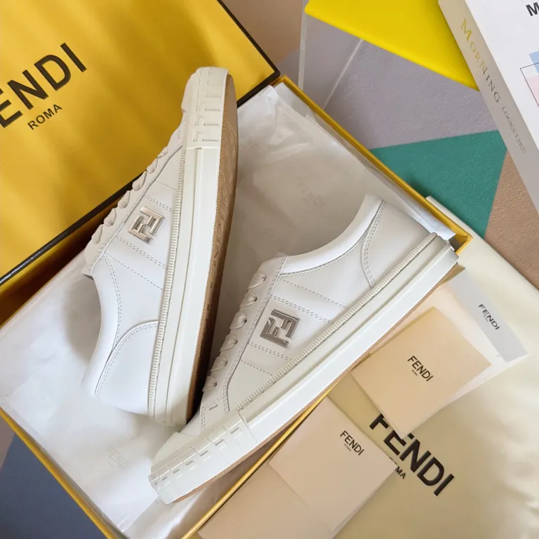 Fendi Shoe 